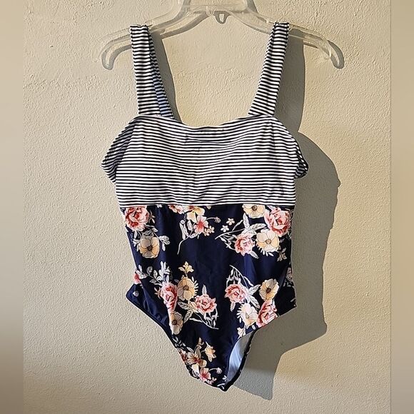 Meet Curve Swimsuit Blue Stripe Floral Summer Colorful Xlarge  One Piece New - Picture 1 of 3
